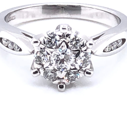 9ct White Gold 0.50ct Diamond Cluster Ring Z095