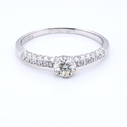 18ct White Gold Diamond Solitaire Ring