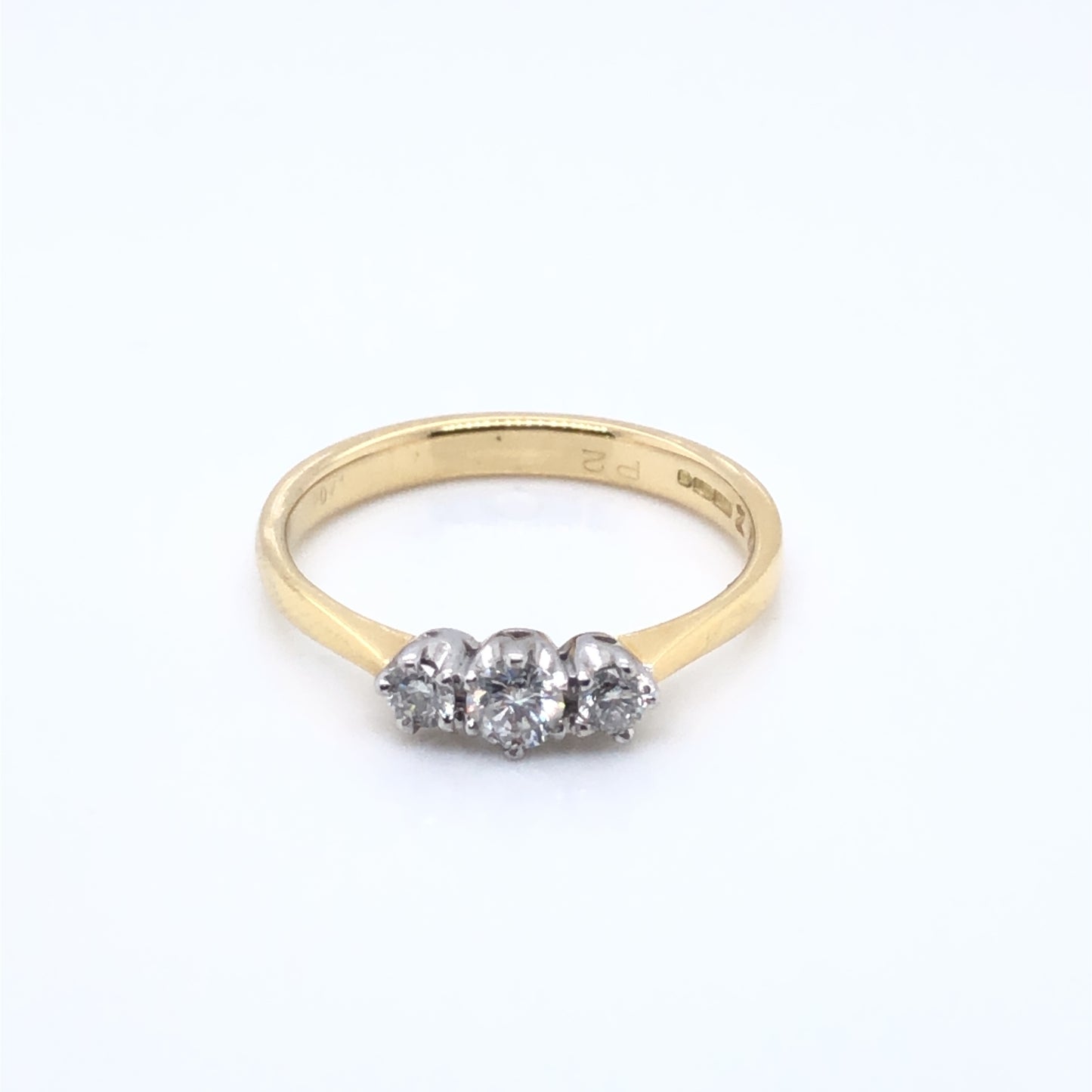 18ct Gold Diamond 0.31ct Trilogy Ring Z5/29