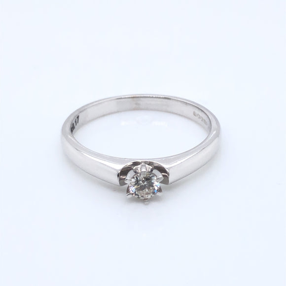 18ct White Gold Diamond Dainty Solitaire Ring